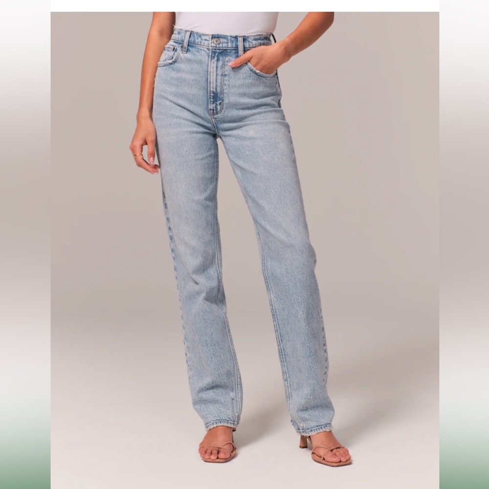 Abercrombie 90s cropped straight ultra high rise in Light , 25 XS